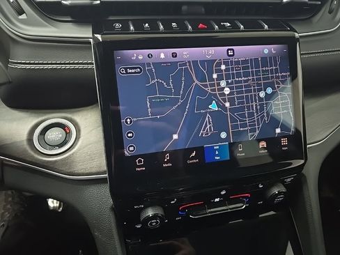 Used 2023 Jeep Grand Cherokee L Limited image 24