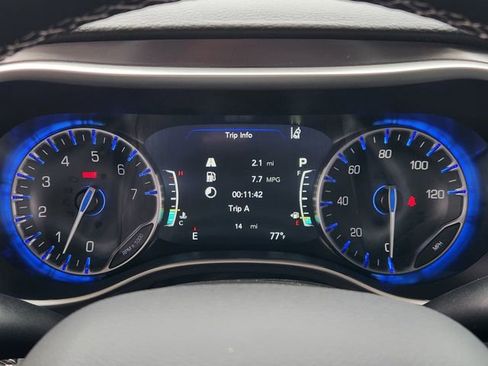 New 2026 Chrysler Pacifica Select image 12