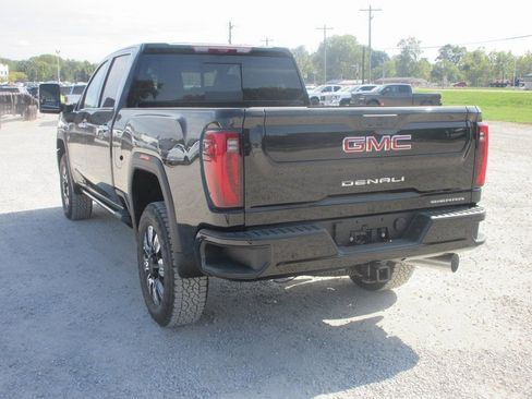 New 2026 GMC Sierra 2500 Denali w/ Denali Reserve Package image 9