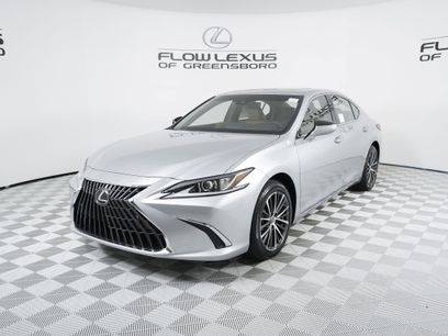 New 2025 Lexus ES 350 w/ Premium Package