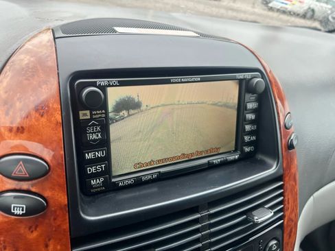 Used 2008 Toyota Sienna XLE Limited image 15