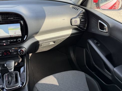 Used 2022 Kia Soul S FWD image 15