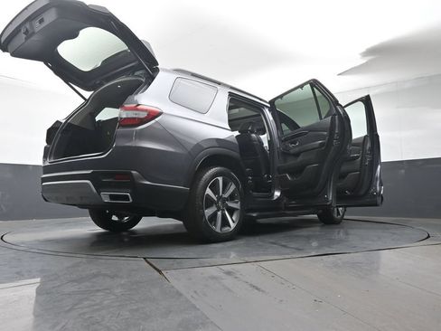 Used 2023 Honda Pilot Touring image 53