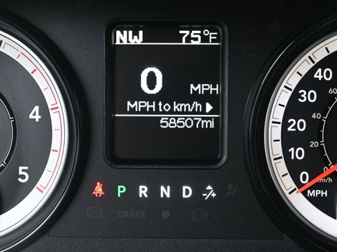 Used 2018 RAM 2500 Tradesman w/ Chrome Appearance Group image 15