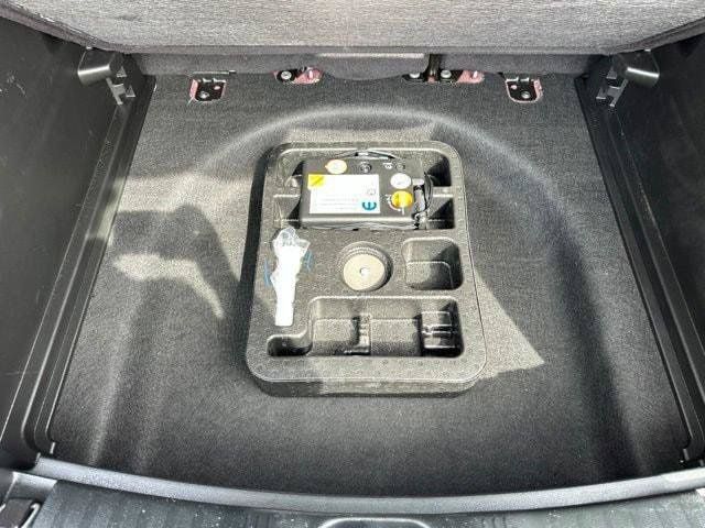 Certified 2025 Jeep Compass Limited AWD/4WD image 37