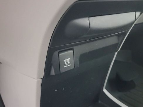 Used 2018 Honda Odyssey EX image 33