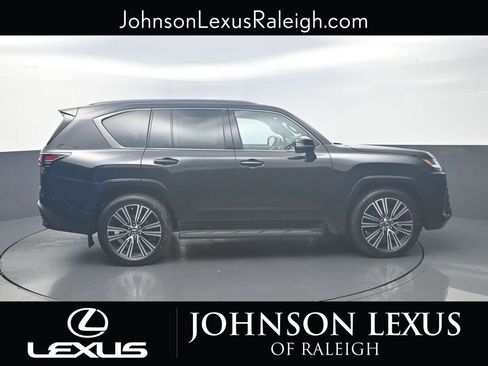 New 2026 Lexus LX 600 4WD w/ Luxury Package image 6