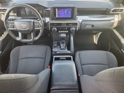 Used 2024 Toyota Tacoma SR5 AWD/4WD image 12