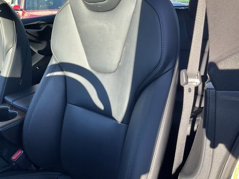 Used 2021 Tesla Model S Long Range Plus image 18