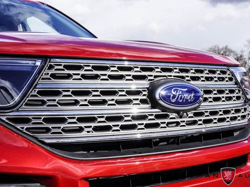 Used 2022 Ford Explorer Platinum w/ Equipment Group 601A image 16