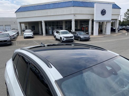 Used 2023 Volkswagen ID.4 Pro S RWD image 10