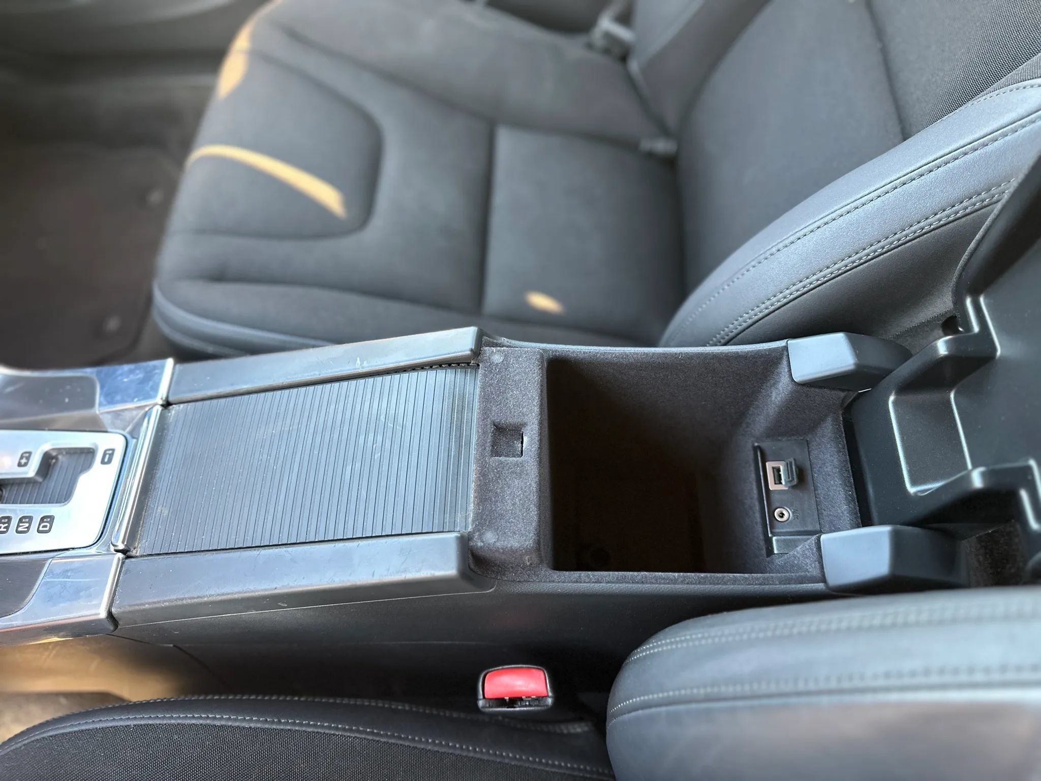 Used 2012 Volvo S60 T5 FWD image 34