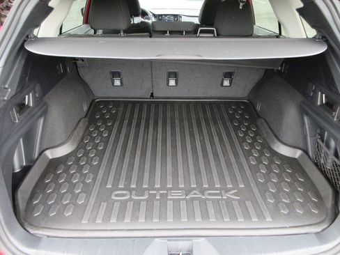 Used 2024 Subaru Outback Premium image 12