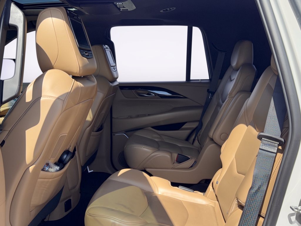 Used 2019 Cadillac Escalade Platinum AWD/4WD image 25