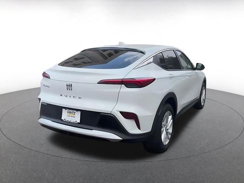 Used 2025 Buick Envista Preferred image 13