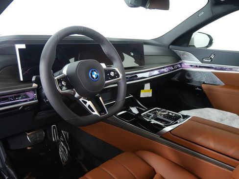 New 2026 BMW 750e xDrive w/ Executive Package image 13