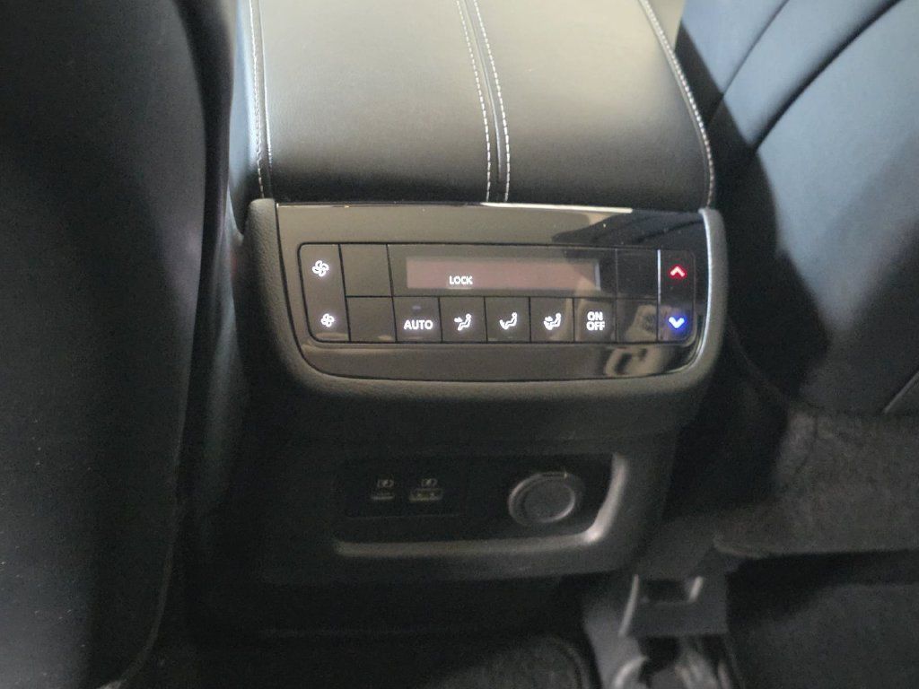 Used 2023 INFINITI QX60 Luxe w/ Cargo Package FWD image 9