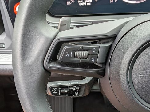 Certified 2025 Porsche Cayenne AWD/4WD image 9