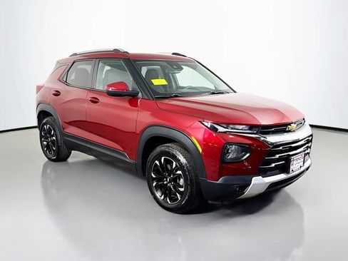 Used 2022 Chevrolet TrailBlazer LT AWD/4WD image 10