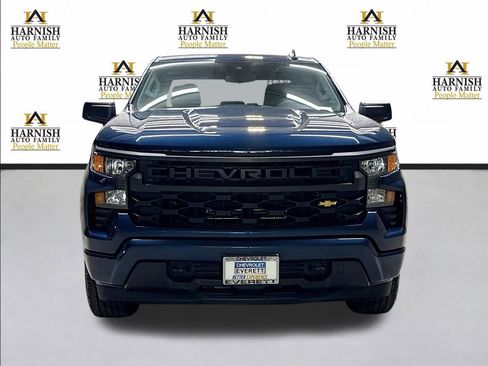 Used 2023 Chevrolet Silverado 1500 Custom AWD/4WD image 2