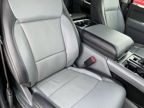 Used 2022 Ford F150 Lariat w/ Equipment Group 501A Mid image 30