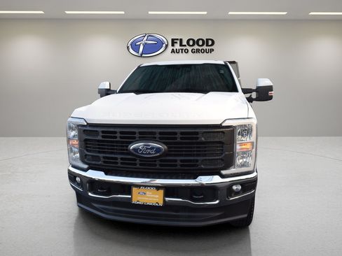 Used 2023 Ford F350 XL w/ FX4 Off-Road Package AWD/4WD image 2