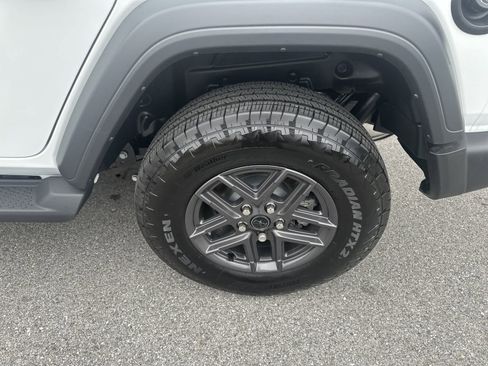 New 2024 Jeep Wrangler Unlimited Sport image 20