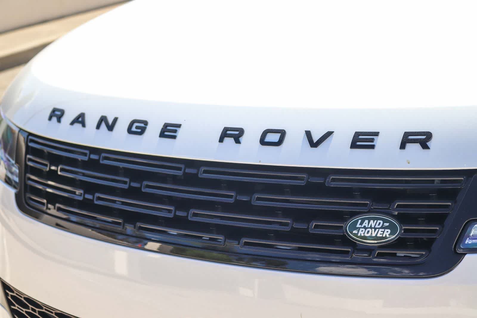 New 2026 Land Rover Range Rover Sport Dynamic SE AWD/4WD image 11