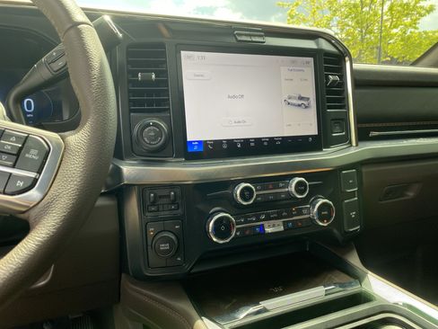 Used 2025 Ford F450 King Ranch w/ Chrome Package AWD/4WD image 31