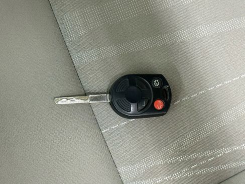 Used 2015 Ford Focus SE image 39