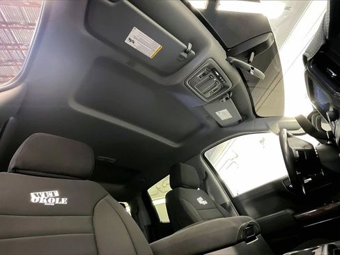 Used 2022 Chevrolet Silverado 1500 RST image 28