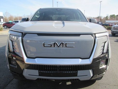 New 2024 GMC Sierra EV Denali image 2