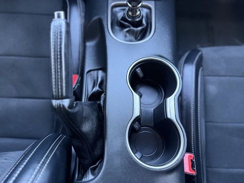 Used 2016 Ford Mustang Shelby GT350 w/ Technology Package image 14