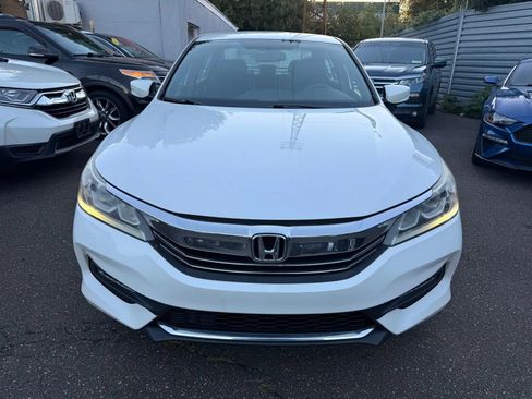 Used 2016 Honda Accord Sport image 2