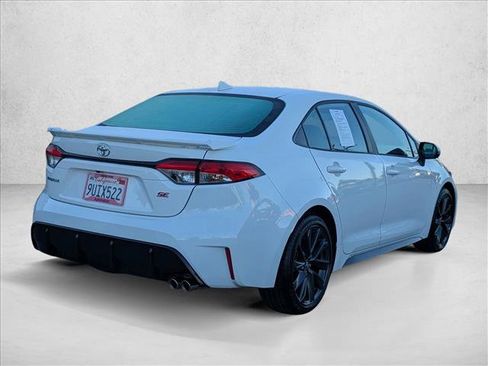 Certified 2025 Toyota Corolla SE image 5