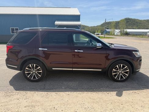 Used 2018 Ford Explorer Platinum AWD/4WD image 5