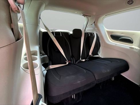 Certified 2023 Chrysler Voyager LX FWD image 24