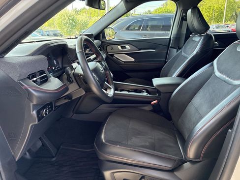 Used 2025 Ford Explorer ST w/ Sun And Sound Package AWD/4WD image 11
