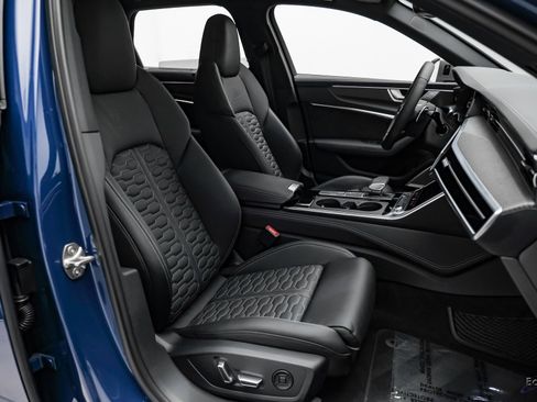 Used 2025 Audi RS 6 performance image 46