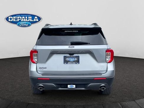 Used 2023 Ford Explorer XLT w/ Equipment Group 202A AWD/4WD image 5