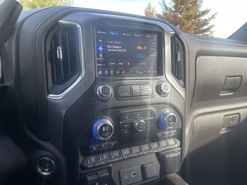 Used 2021 GMC Sierra 2500 Denali w/ Denali Ultimate Package image 12