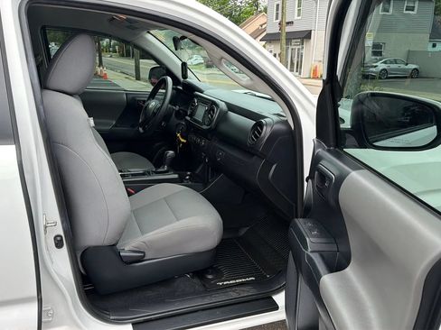 Used 2019 Toyota Tacoma SR w/ SR Convenience Package AWD/4WD image 24