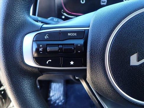 Used 2024 Kia Sportage LX image 13