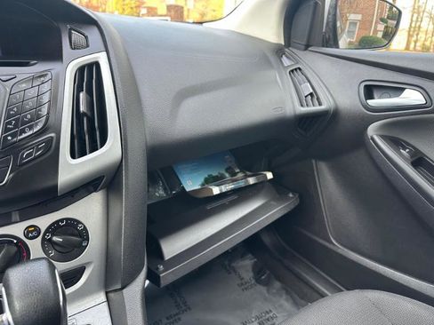 Used 2014 Ford Focus SE image 27
