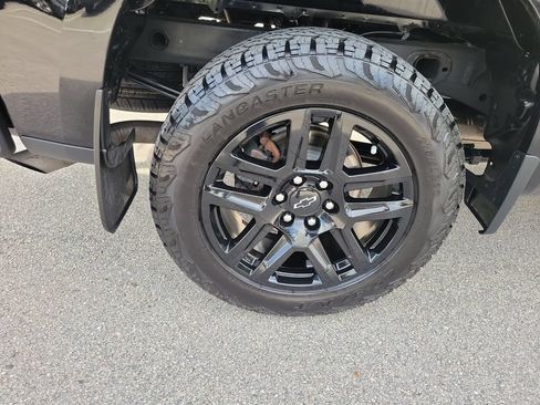 Used 2024 Chevrolet Silverado 1500 Custom AWD/4WD image 29