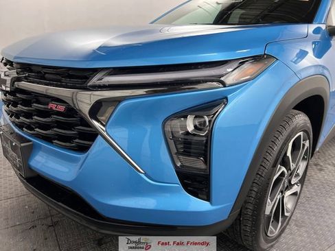 Used 2025 Chevrolet Trax RS w/ Driver Confidence Package image 11