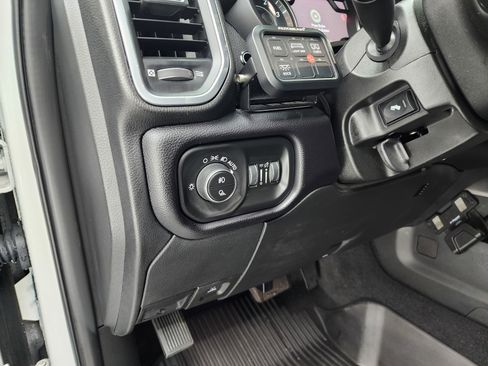 Used 2021 RAM 3500 Laramie w/ Night Edition image 42