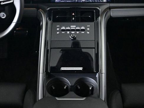 Certified 2024 Porsche Panamera image 16