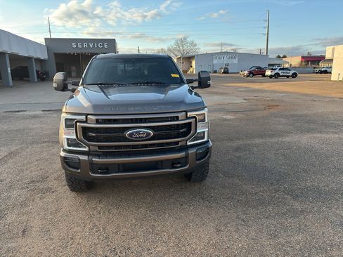 Used 2022 Ford F350 Lariat w/ Tremor Off-Road Package image 7