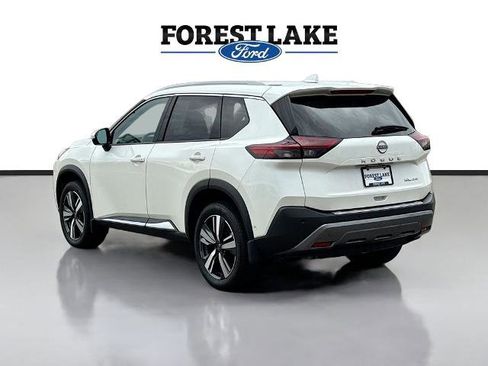 Used 2023 Nissan Rogue SL w/ SL Premium Package image 5
